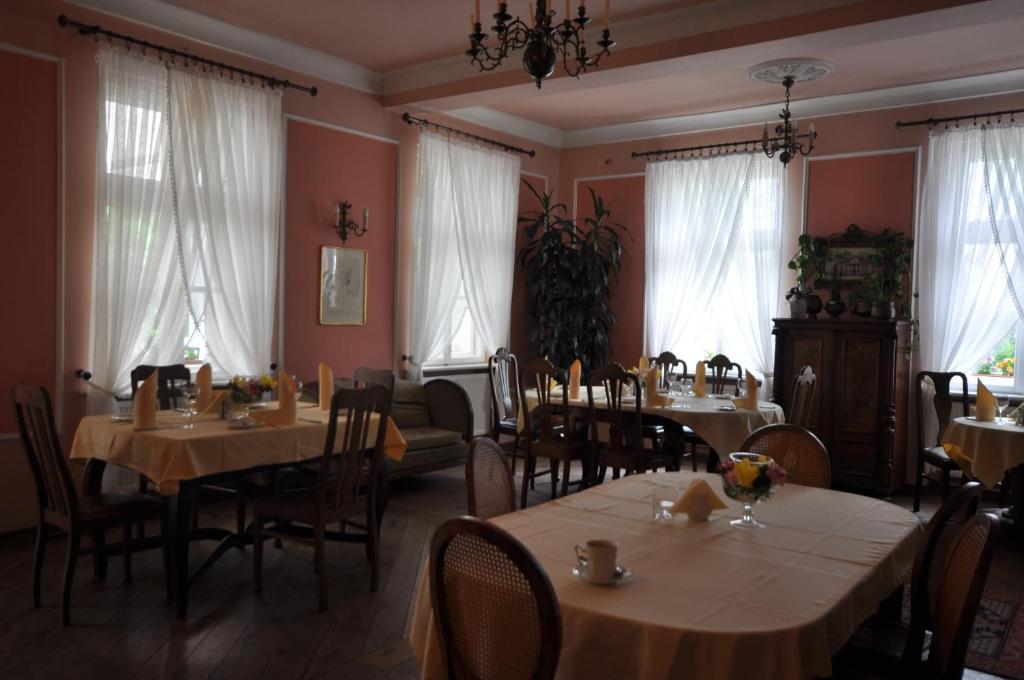 Restauracja - Hotel Pałacowa Rogowo  Zewnętrze zdjęcie